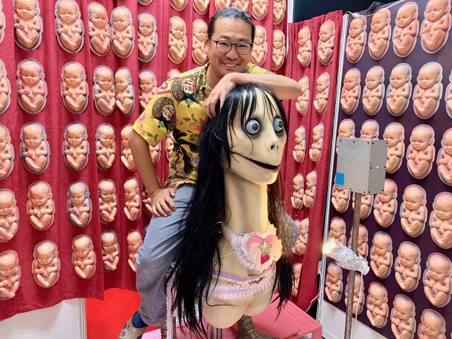 MOMOは生きていた！ 世界中を恐怖に陥れた呪いのモンスターが銀座に降臨