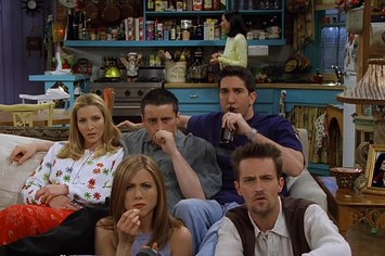 "Friends" tem mais de 100 personagens, desafio você a digitar o nome de 20