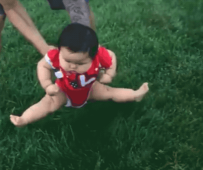 These Babies Avoiding Grass Is Hilariously Adorable