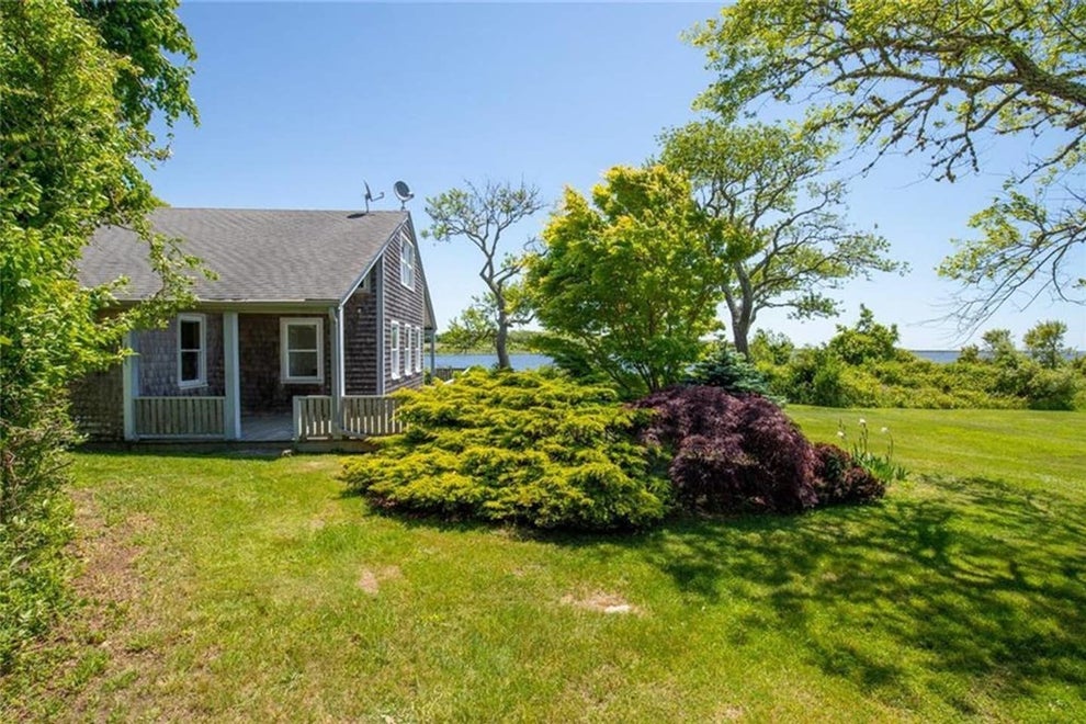 15 Amazing Airbnbs Where You Can Bring Your Dog