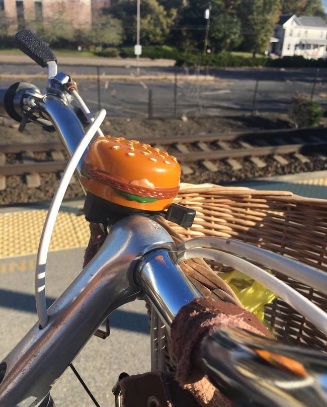 reviewer's burger shaped bike bell