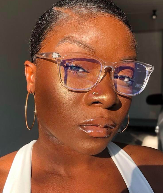 This TikToker Went Viral For Her Genius Glasses-Shaped Eye Makeup – See ...