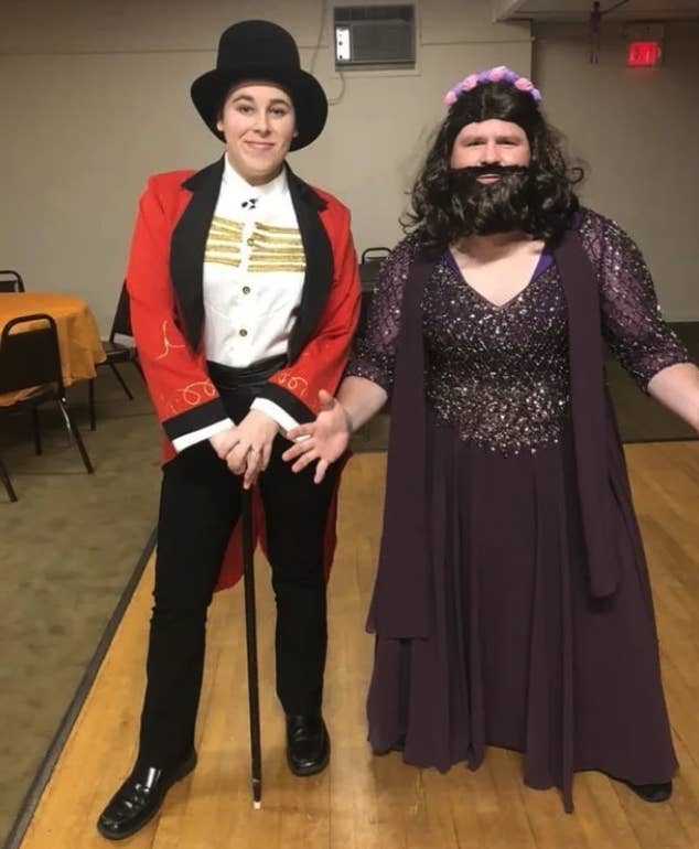 Someone dressed as the two &quot;Greatest Showman&quot; characters, beard and all