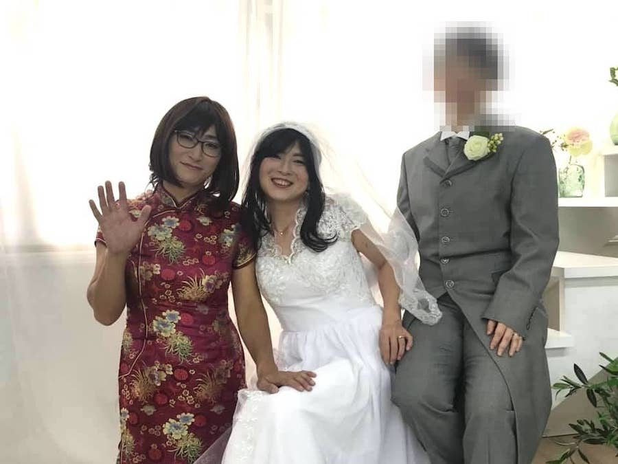 自分たちらしくいられる衣装で二人の門出を祝った日 Xジェンダーカップルのウェディングフォト