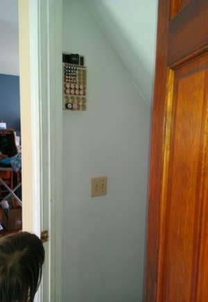 A zoomed out photo by the same reviewer