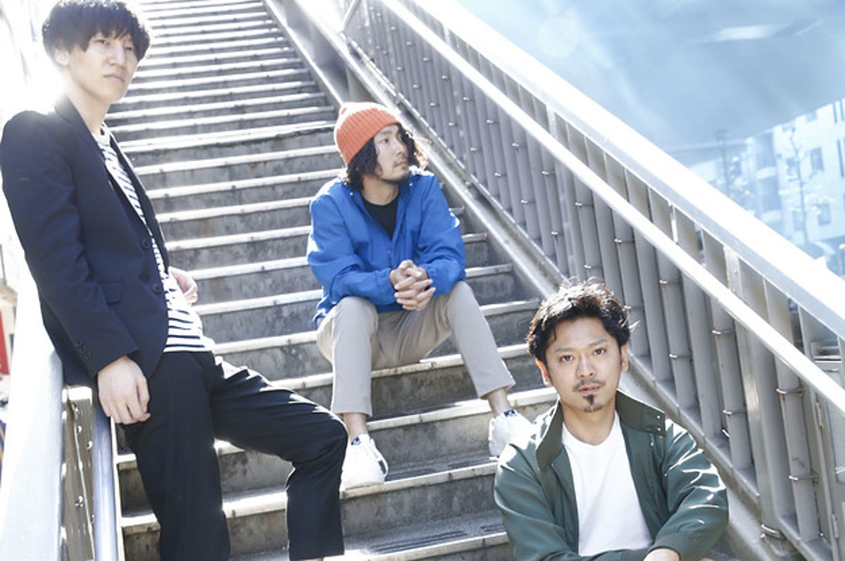 最近のスタートアップの記事 サムネ画像がアー写感すごい説