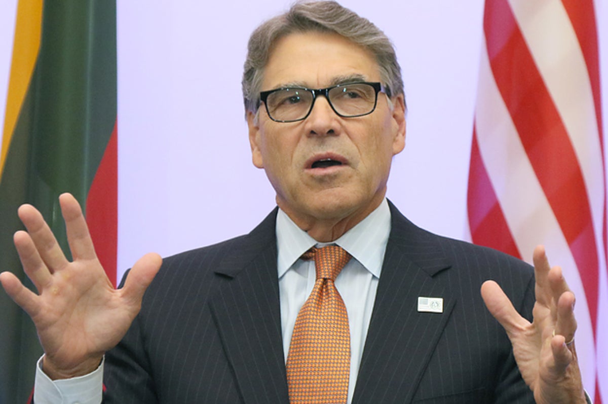 Rick Perry formally named as energy secretary in Trump Cabinet