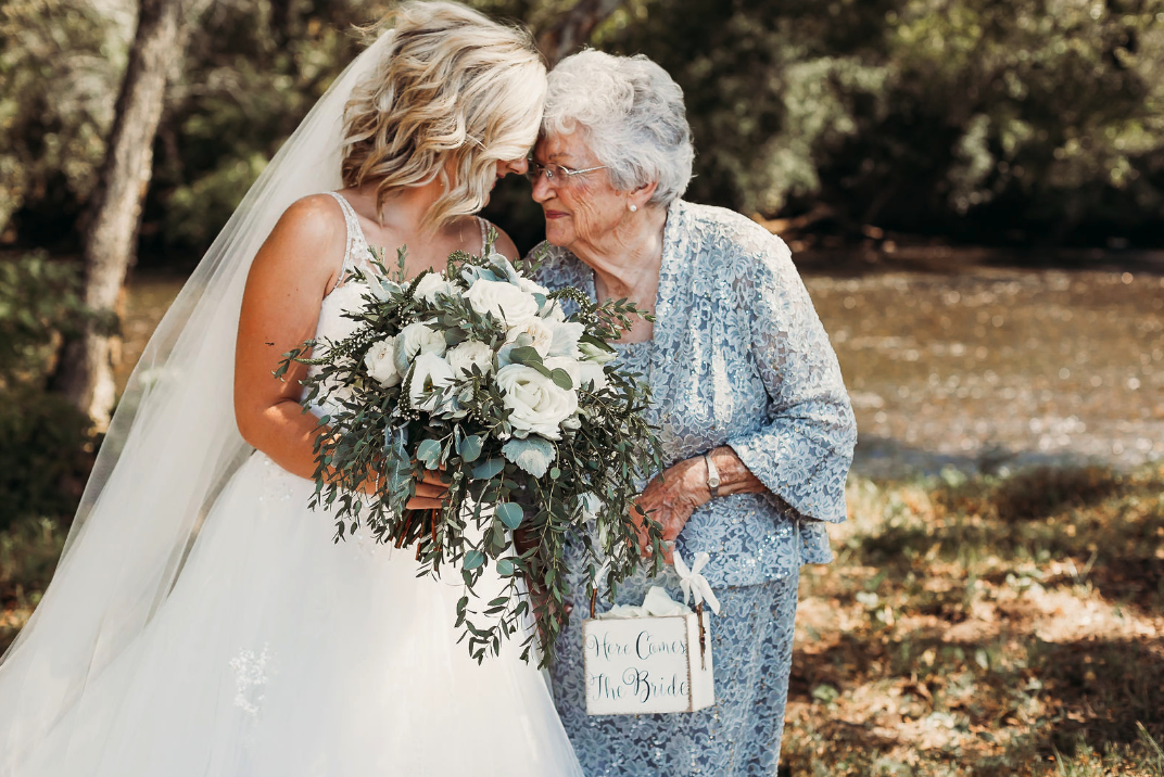 Photos This Bride Had Four Grandmothers As Her Flower Girls