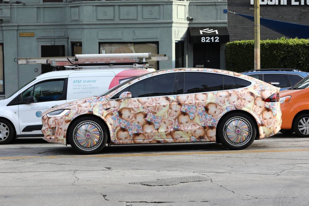 Jojo Siwa S Car Is Covered Entirely With Pictures Of Her Own Face