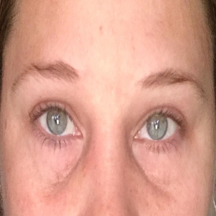 Reviewer without mascara, with light eyelashes