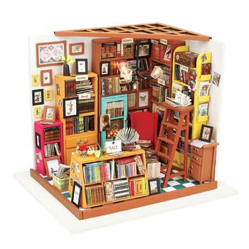 small bookstore model 