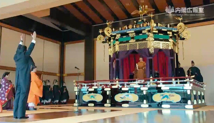 「即位礼正殿の儀」天皇陛下が“誓い”のおことば 平成との違いは？（全文）