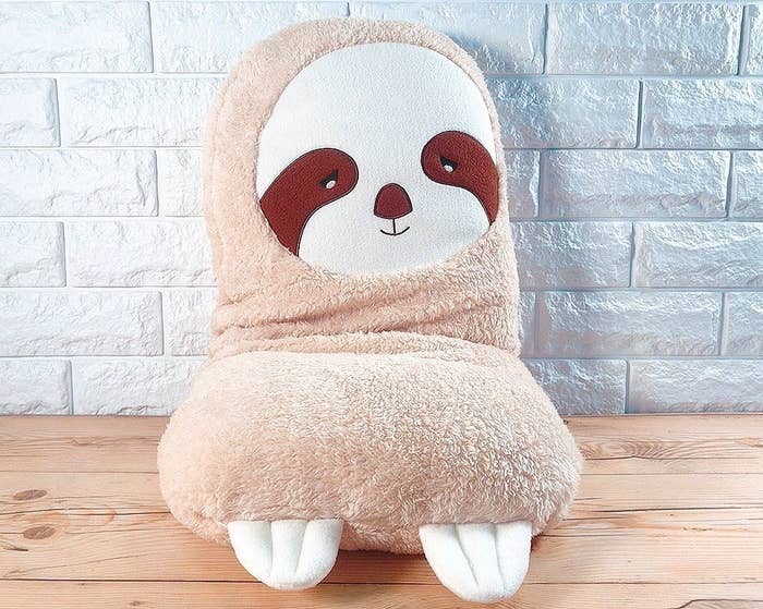 かわいすぎて無理 ダイソー ナマケモノぬいぐるみ が最高すぎる件