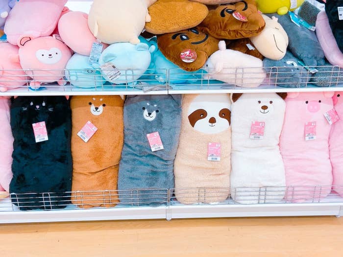 かわいすぎて無理 ダイソー ナマケモノぬいぐるみ が最高すぎる件