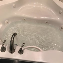 Same reviewer's tub that's now totally clean