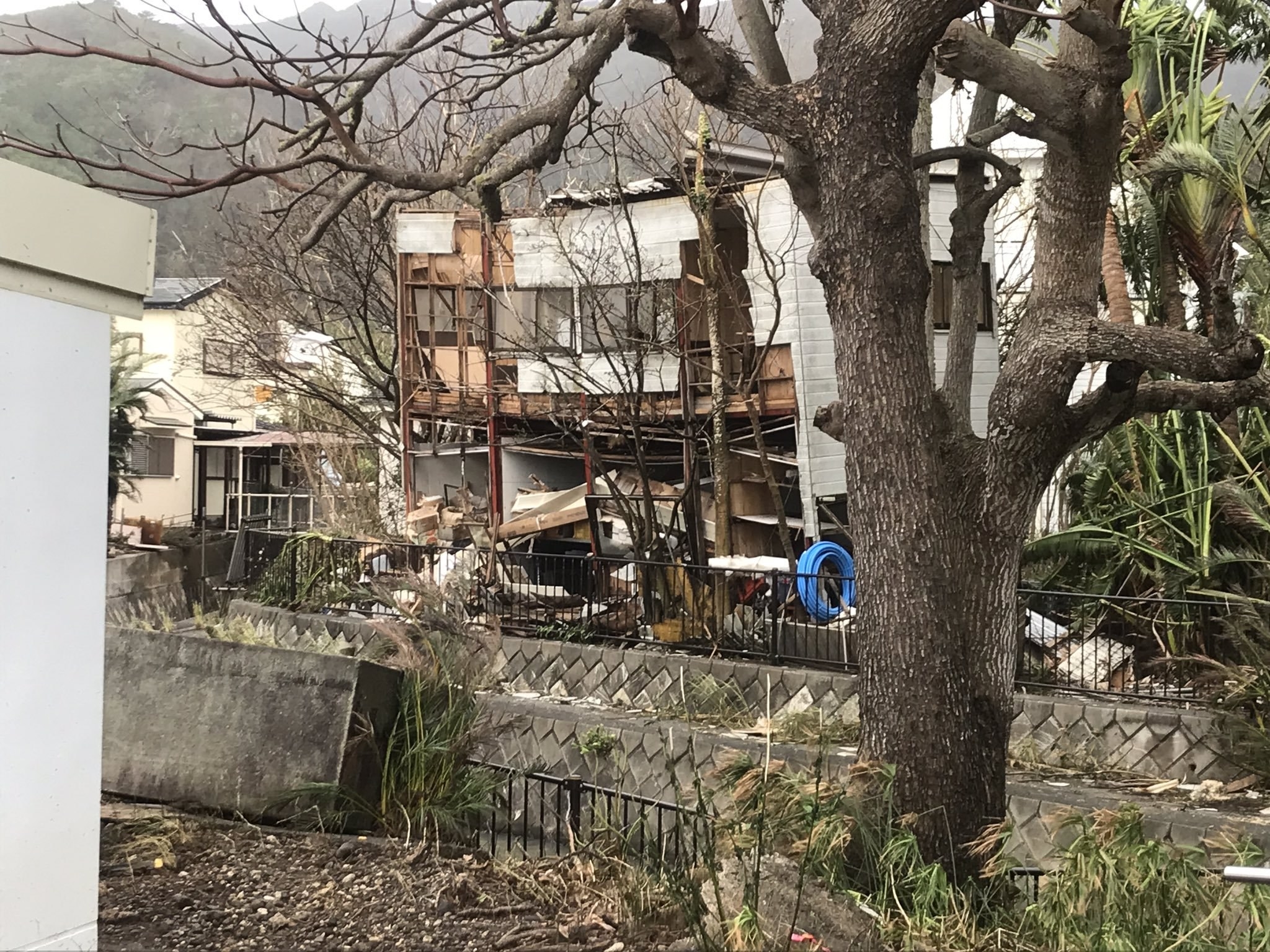 ここまで酷いのは住んでいてはじめて 台風21号が直撃した小笠原諸島はいま