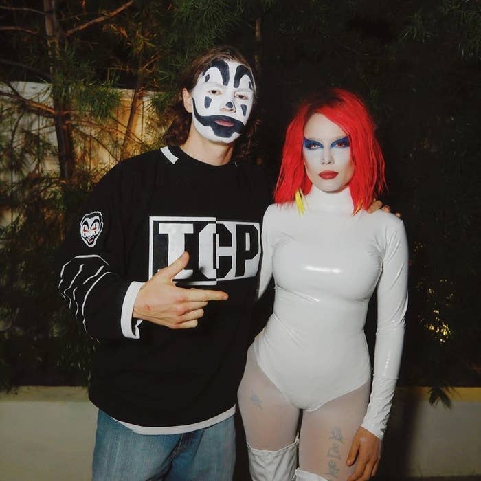 halsey halloween costume 2020 Halsey And Evan Peters Are Officially Dating And Their Halloween Costumes Have Won Me Over halsey halloween costume 2020 halsey halloween costume 2020 Halsey And Evan Peters Are Officially Dating And Their Halloween Costumes Have Won Me Over halsey halloween costume 2020
