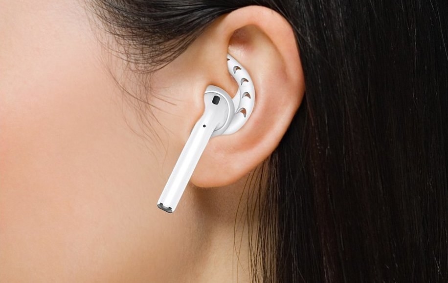 An earpod tip on an AirPod in someone&#x27;s ear