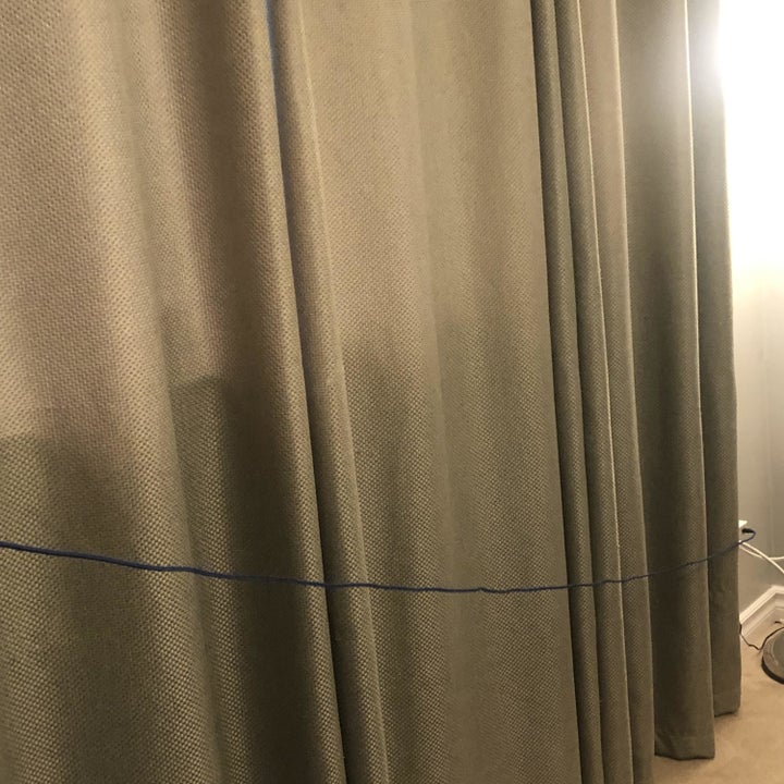 A fully-extended braided lighting charger