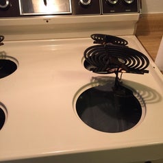 the same stove looking completely clean and new 
