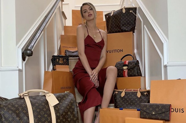 How do girls who attend community college afford to get Louis Vuitton  neverfull bags if they don't come from privileged families and don't make  money? - Quora