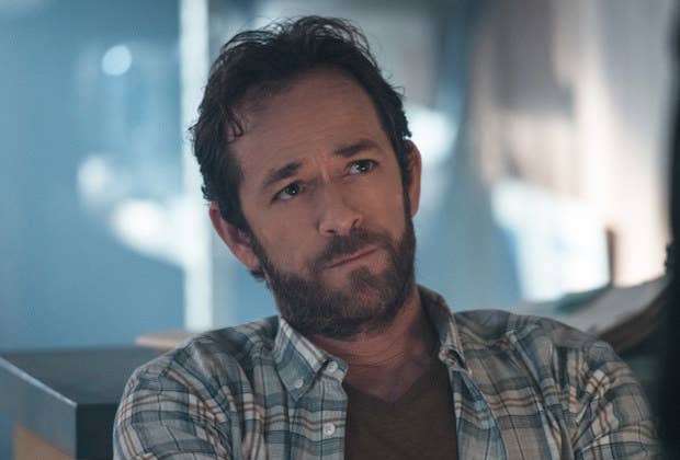 The Cast Of Riverdale Paid Tribute To Luke Perry In Honor Of His Memorial Episode