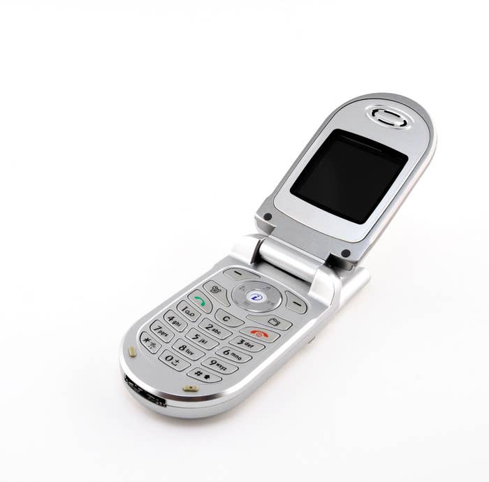 A clamshell flip phone