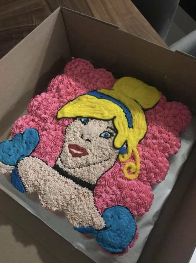 ディズニープリンセスのケーキ作ったから見て 絶望的だった