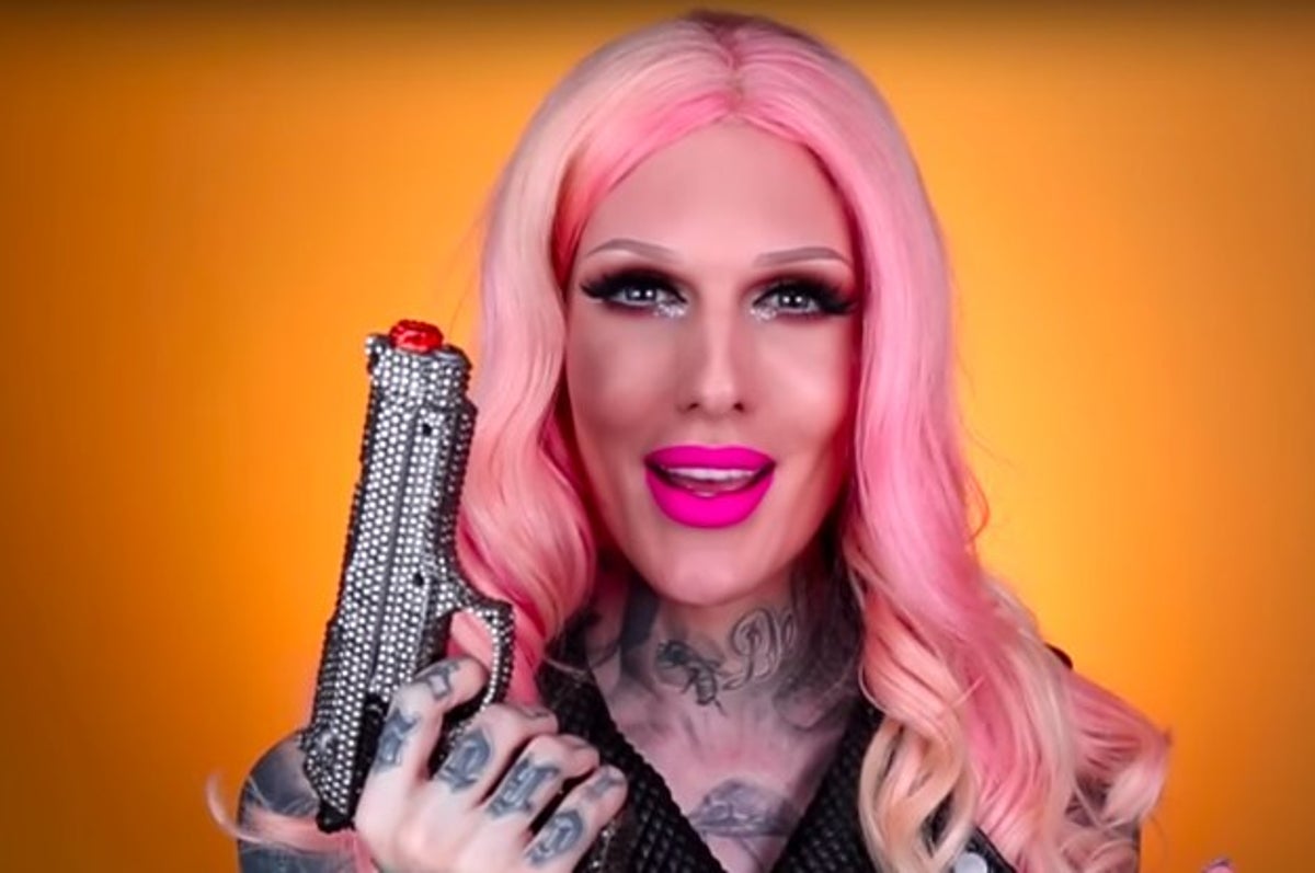 Jeffree Star Tests Makeup With Oral Sex