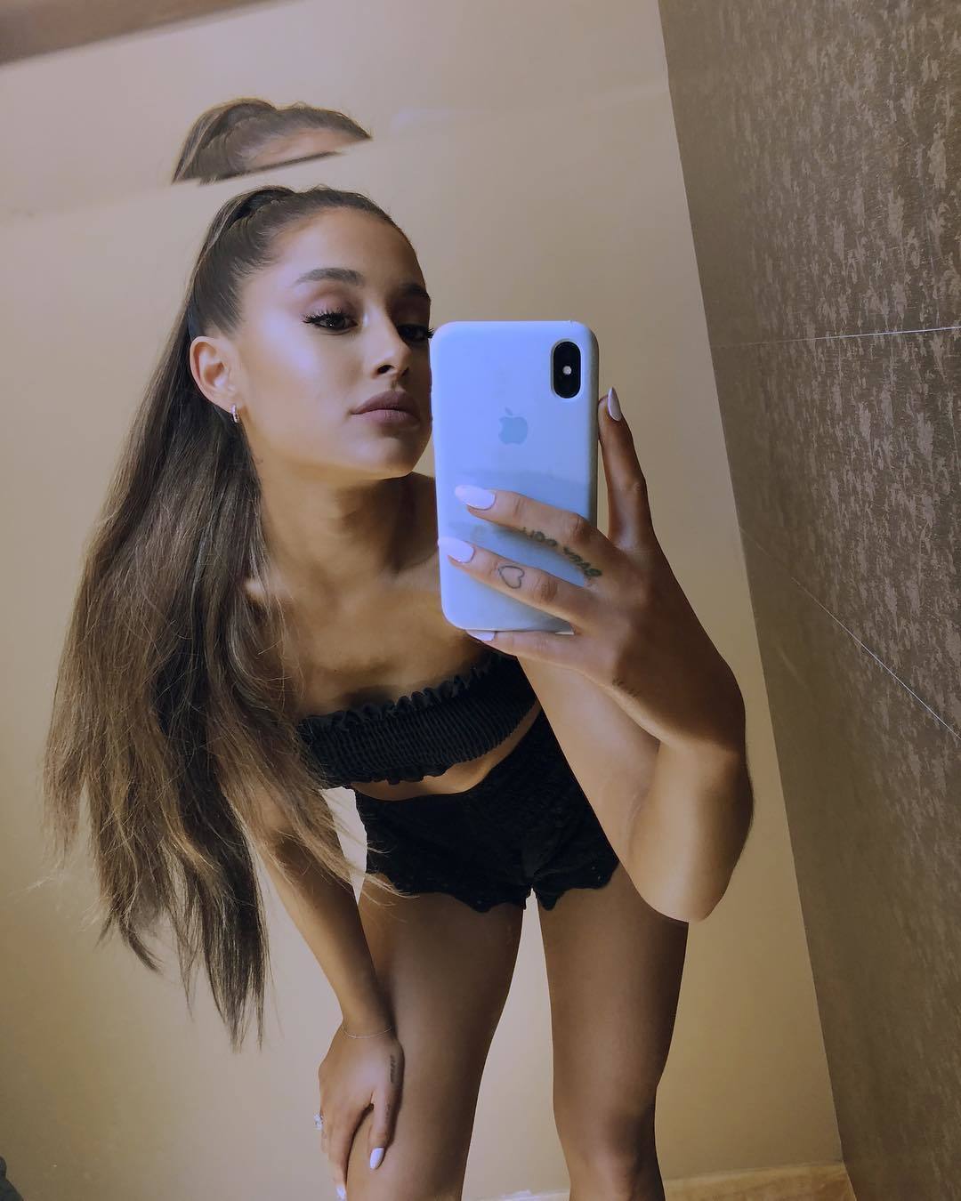 1080px x 1350px - Ariana Grande's New Hand Tattoos Cover Her Entire Wrist