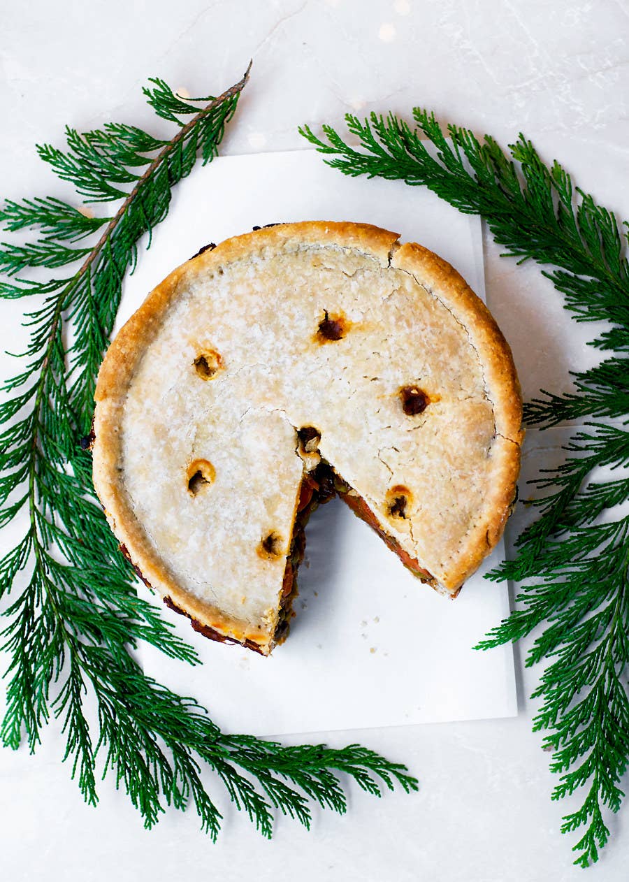 38 Vegan Holiday Recipes For Thanksgiving, Christmas & More
