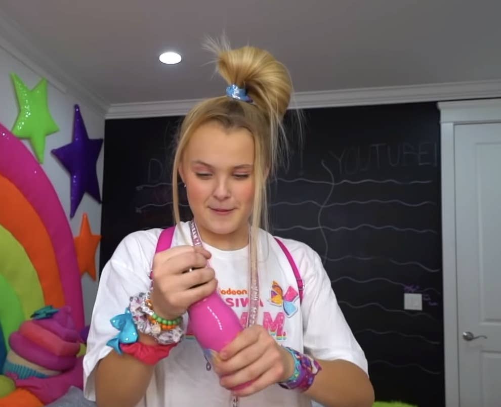Jojo Siwa Dressing Up As A Vsco Girl Has Temporarily Relieved My