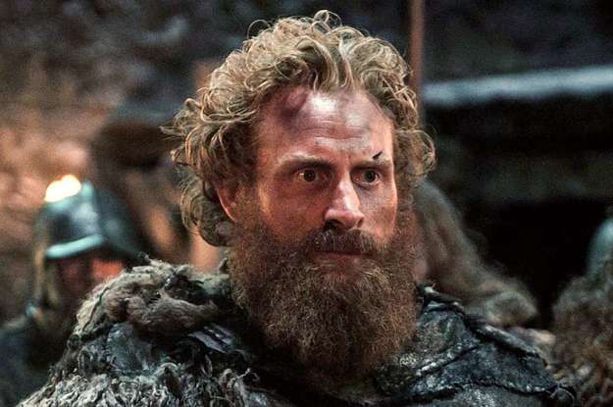 The Cast Of "Game Of Thrones" Filmed An Alternative Ending For The Series