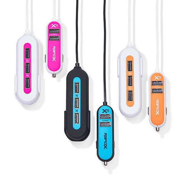 The charger, as seen from the top and bottom in three different colors: white and pink, blue and black, and white and orange