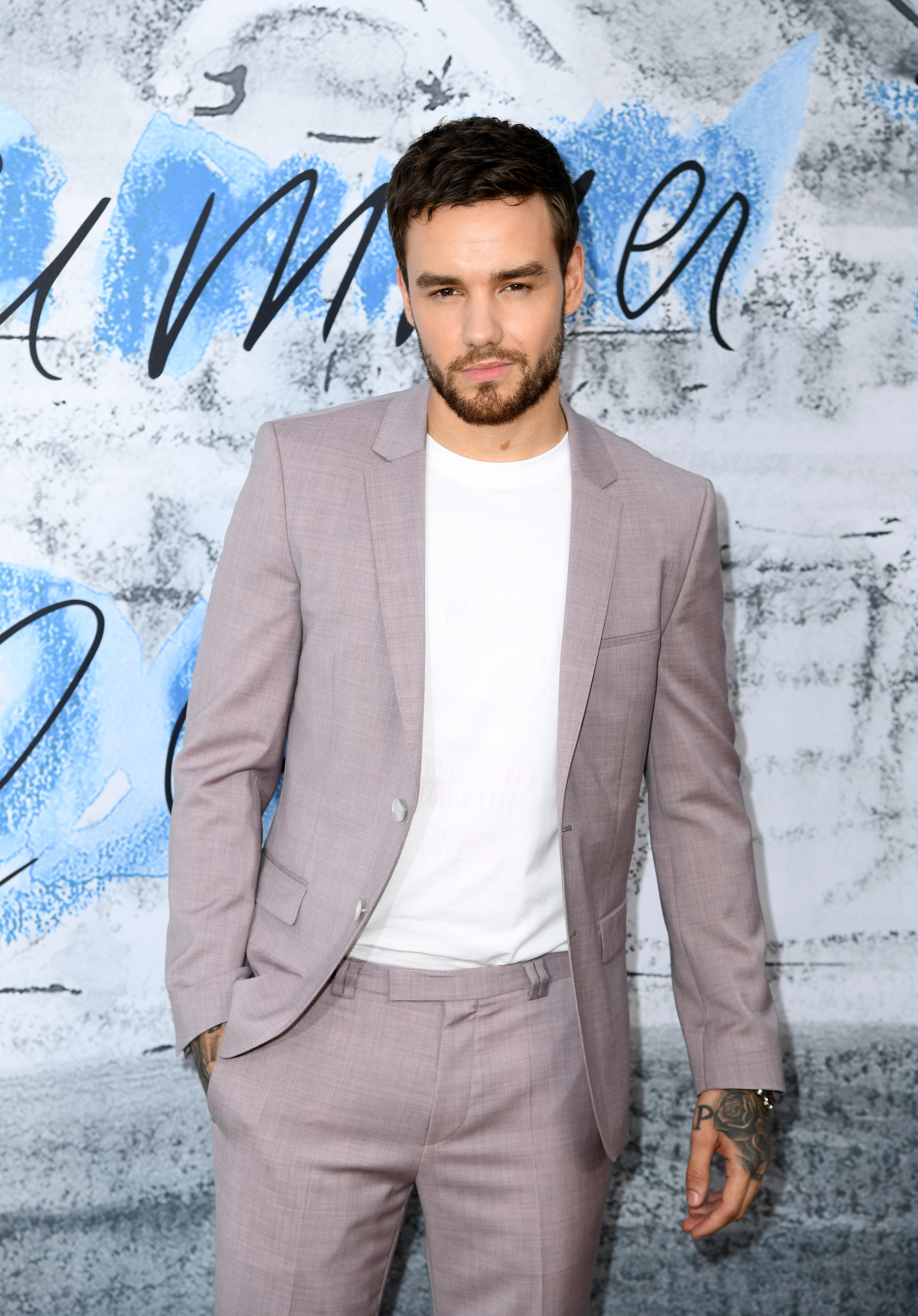 Fan Steals Liam Payne s Underwear While He s Naked In Bed