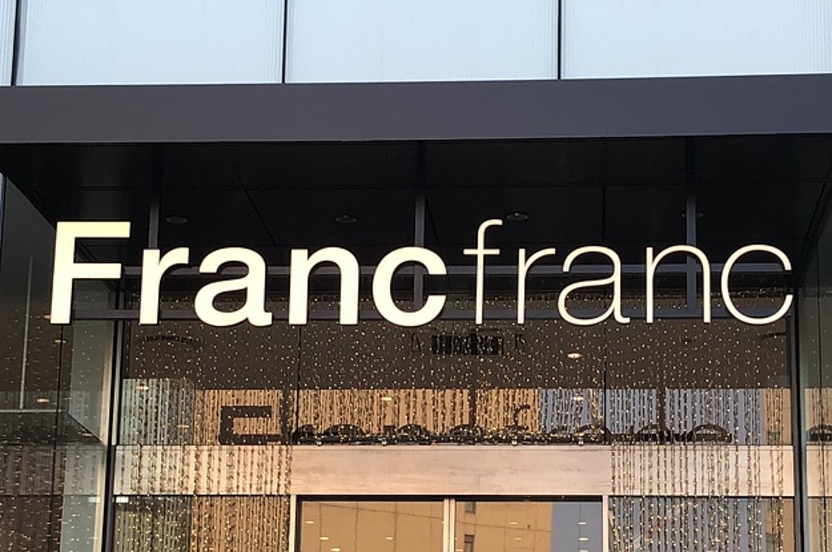 フランフランさん こんなに優秀なミラーが1500円って 安すぎでは