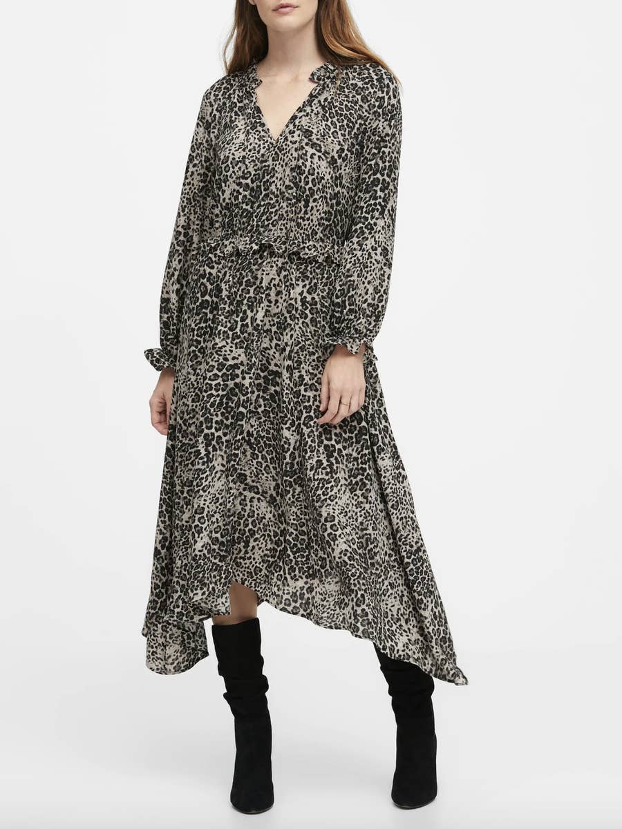 Banana Republic Is Having A 40 Off Sale And If You Need Me I Ll