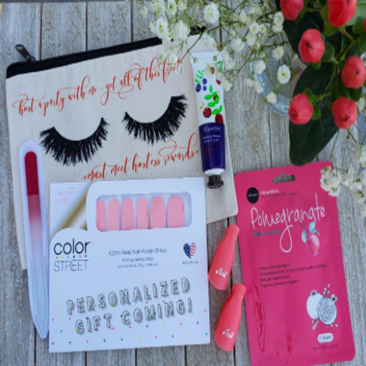 reviewer pic of the pouch