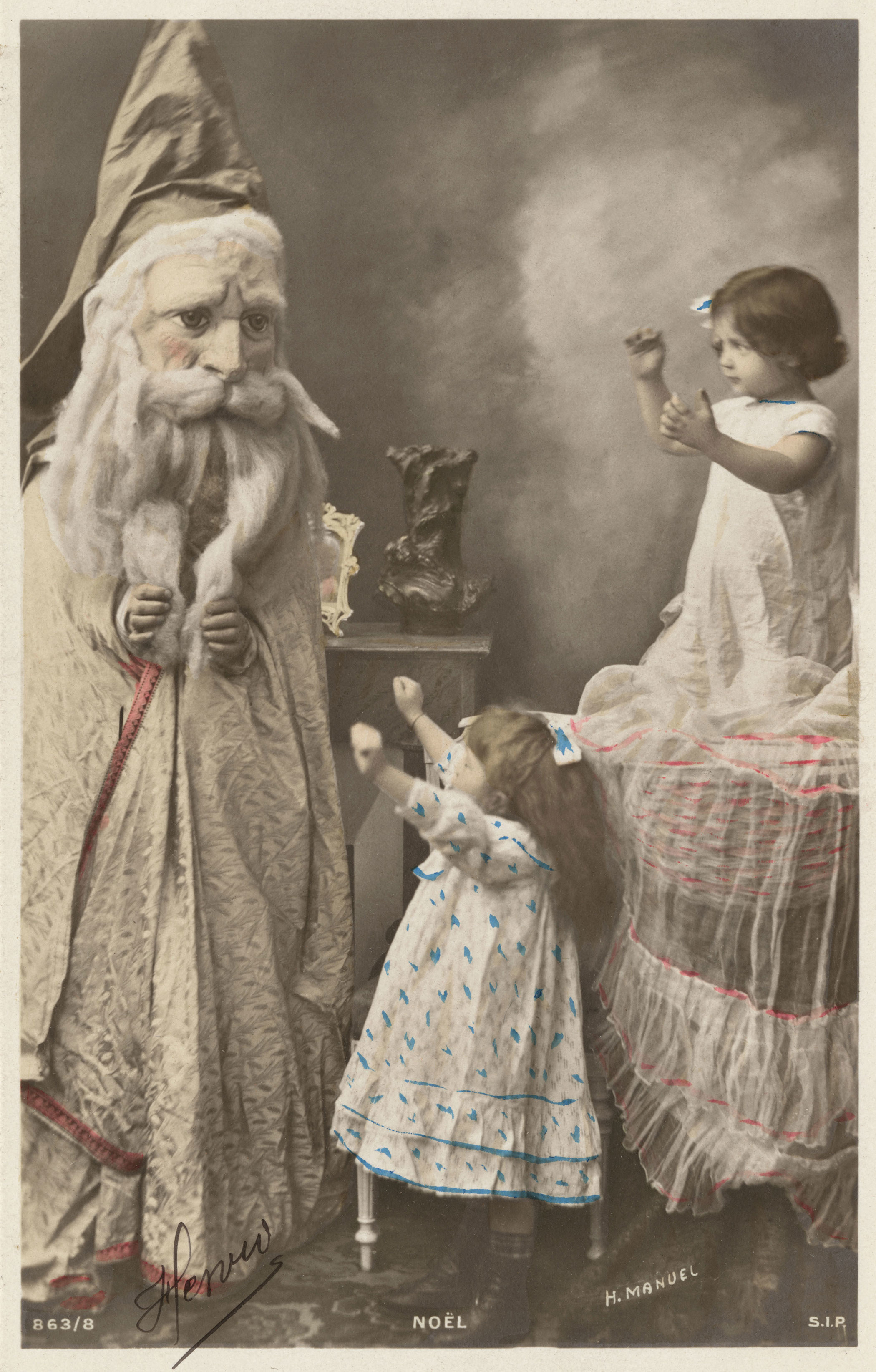 creepy christmas pictures