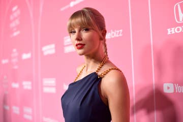 Watch Taylor Swifts Powerful Woman Of The Decade Speech