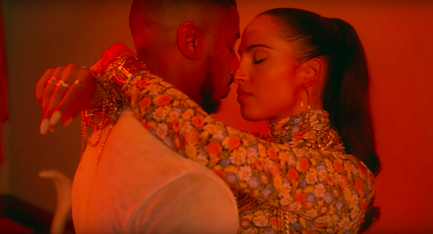 Michael B. Jordan sets relationship rumors flying as he stars in Snoh  Aalegra's steamy new video