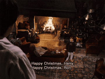 Emma Watson Posted An Amazing Harry Potter Reunion Pic With Her Hogwarts Classmates Warmest wishes for a happy. harry potter reunion pic