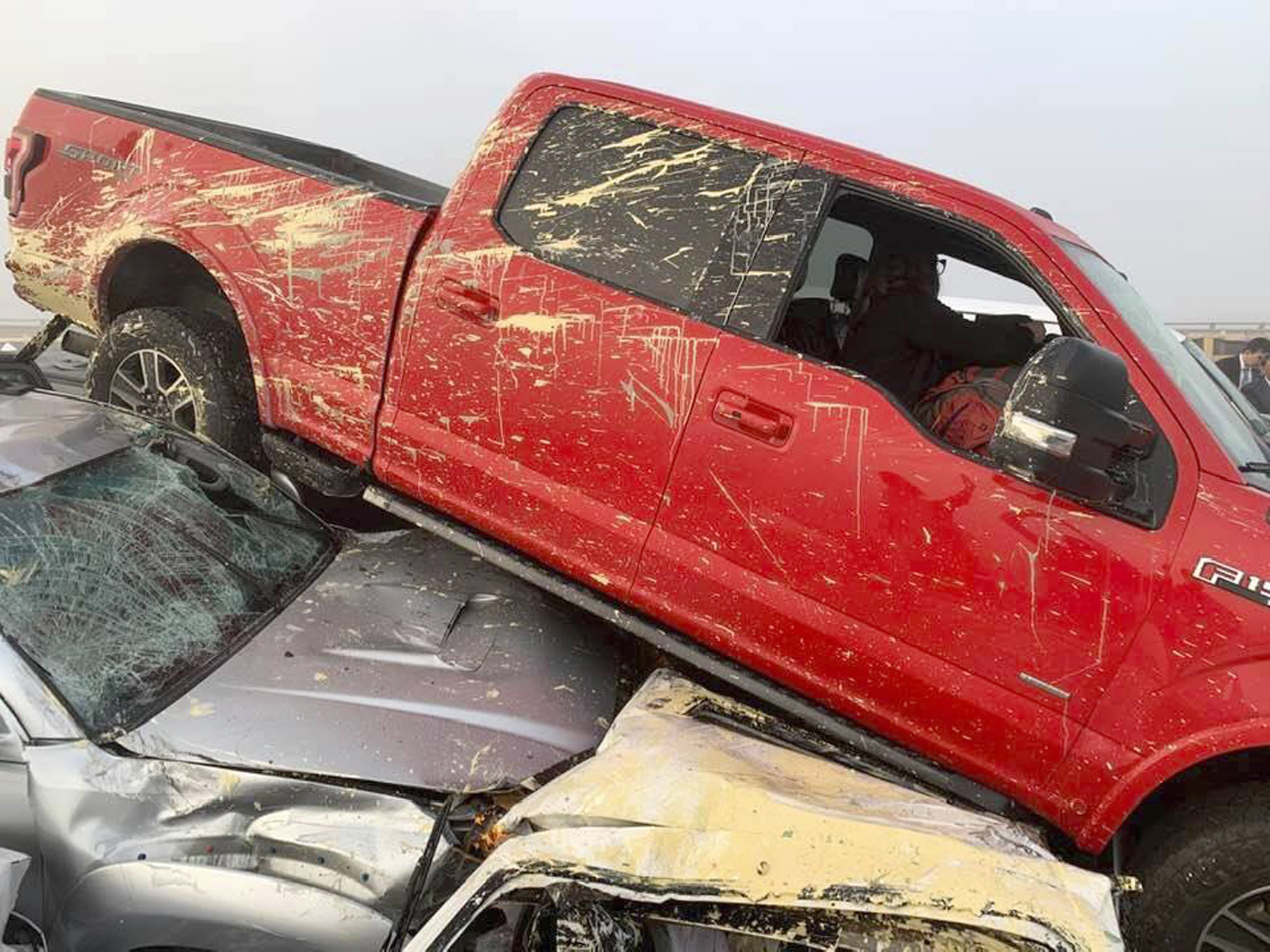 63 Cars Crash In Massive Pileup On I 64 In Virginia 1728