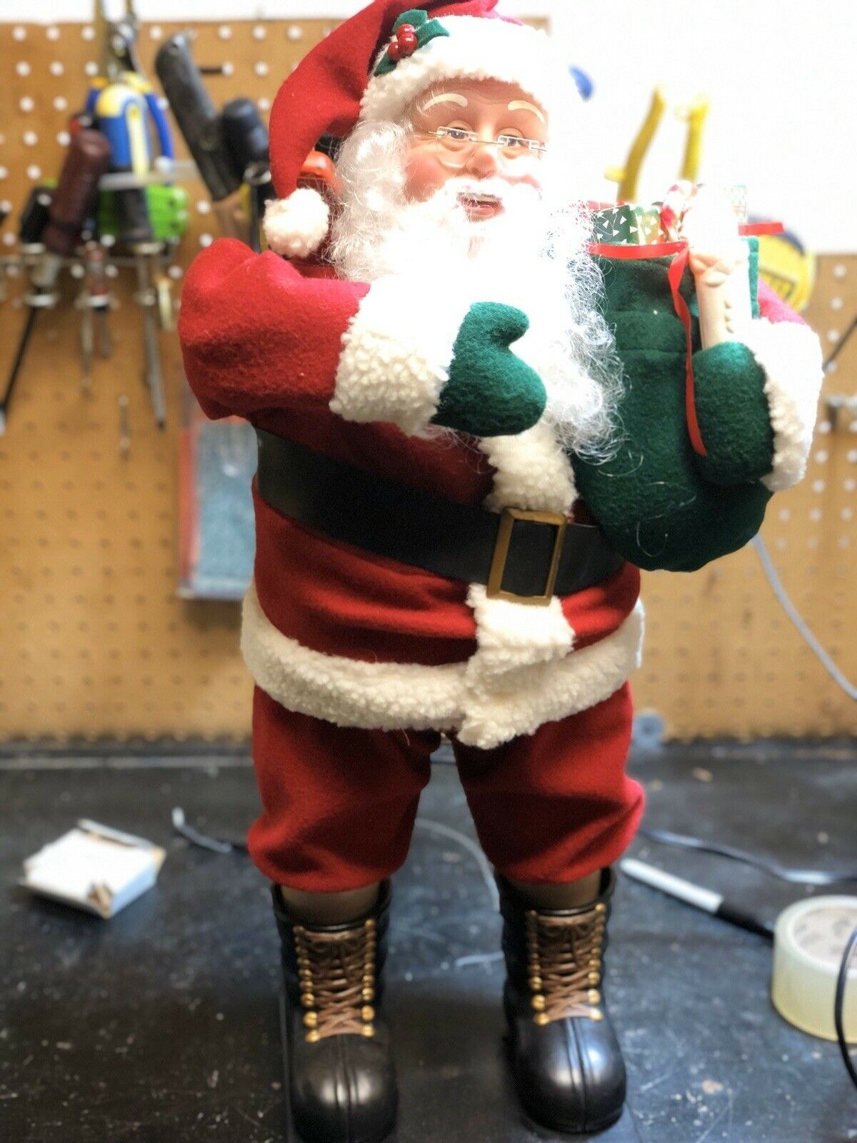 Large, animated Santa Claus figure