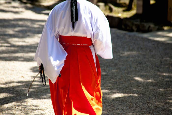 神社の巫女さんに教えてもらった 年末年始の 裏話 知りたくない