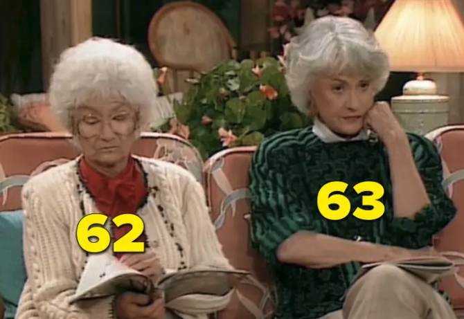 Bea and Estelle sitting on the couch in &quot;The Golden Girls&quot;