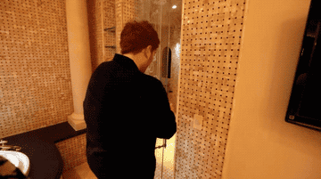 Jeffree Star Gives Tour Of Brand New Dream House