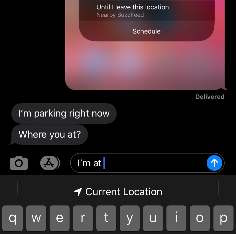 Text: &quot;I&#x27;m parking right now, where you at&quot; and &quot;I&#x27;m at&quot;