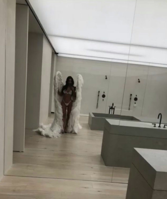 Kim Kardashian Gave Us A Rare Look At Her Bathroom Balcony And It's Just Another Detail About Her House That Has Me Feeling Poor