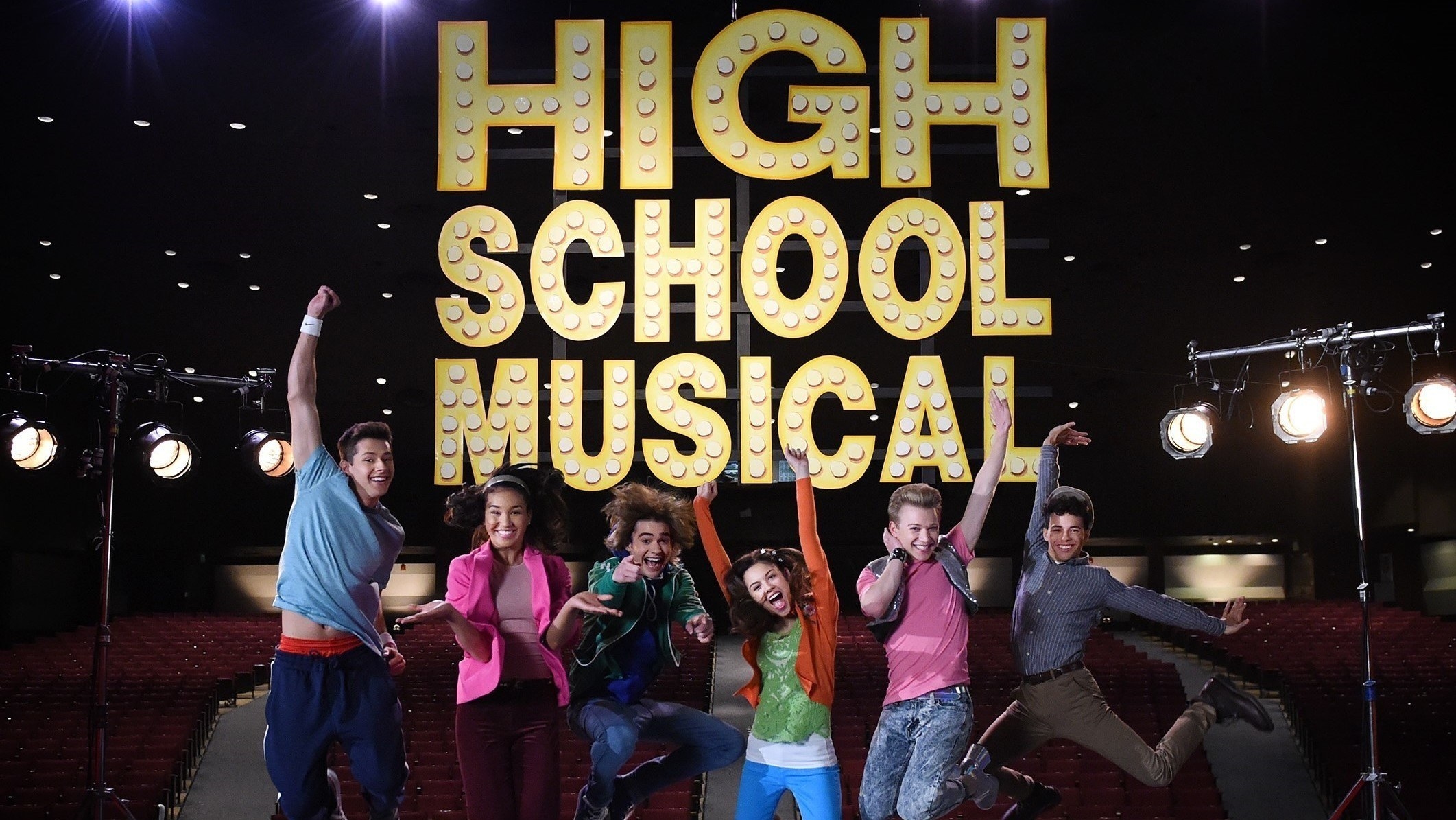 8 Reasons You Need To Watch "High School Musical The Musical The